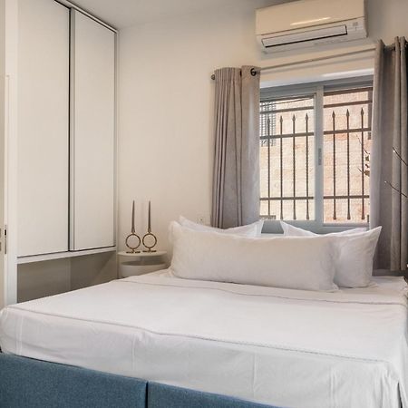 Dinning Room, Bedroom And Balcony Baitulmaqdis Luaran gambar