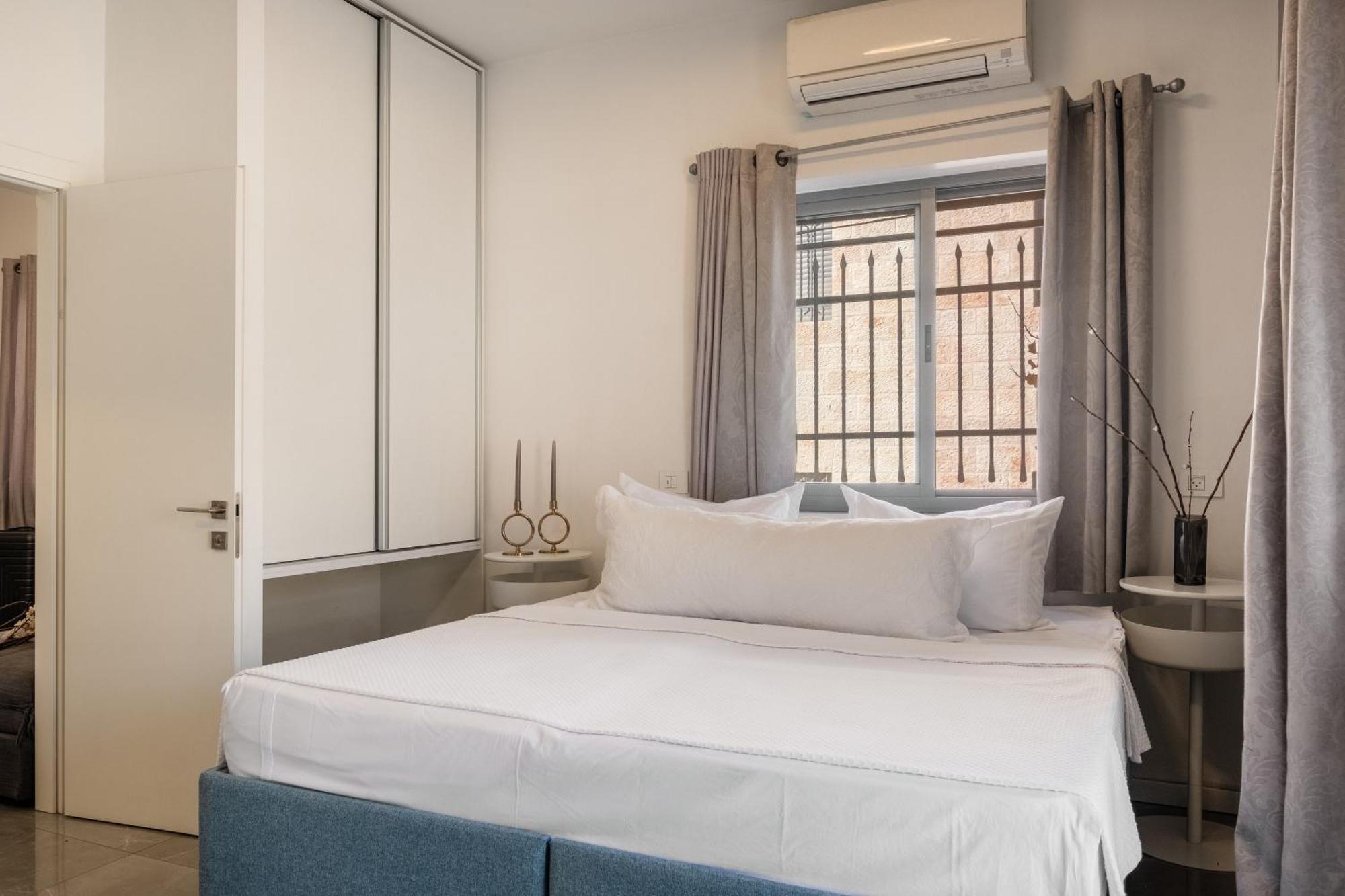 Dinning Room, Bedroom And Balcony Baitulmaqdis Luaran gambar